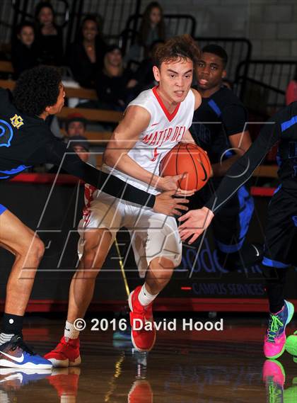 Thumbnail 1 in Shadow Mountain @ Mater Dei (Nike Extravaganza) photogallery.