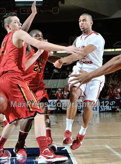 Thumbnail 2 in Orange Lutheran vs. Mission Viejo (CIF SS D1A Final) photogallery.
