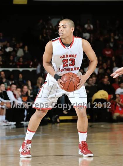 Thumbnail 2 in Orange Lutheran vs. Mission Viejo (CIF SS D1A Final) photogallery.