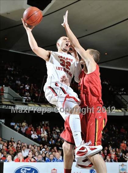Thumbnail 3 in Orange Lutheran vs. Mission Viejo (CIF SS D1A Final) photogallery.