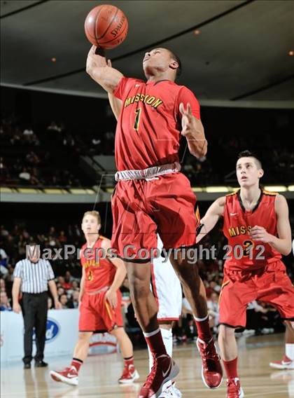 Thumbnail 1 in Orange Lutheran vs. Mission Viejo (CIF SS D1A Final) photogallery.