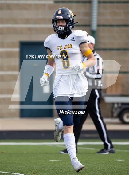 Thumbnail 3 in St. Joseph vs. DeWitt photogallery.