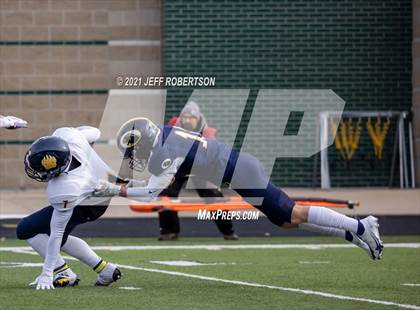 Thumbnail 3 in St. Joseph vs. DeWitt photogallery.