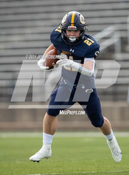 Thumbnail 2 in St. Joseph vs. DeWitt photogallery.