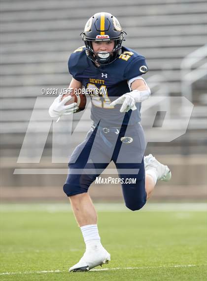 Thumbnail 3 in St. Joseph vs. DeWitt photogallery.
