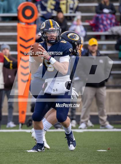 Thumbnail 3 in St. Joseph vs. DeWitt photogallery.