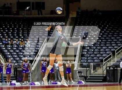 Thumbnail 2 in Keller vs. Ridge Point (UIL Volleyball 6A Semi-Finals)  photogallery.