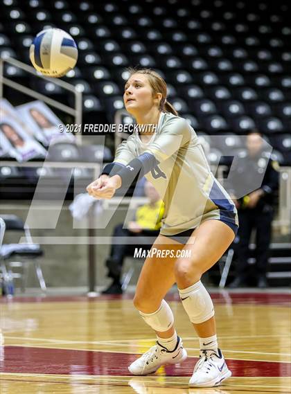 Thumbnail 2 in Keller vs. Ridge Point (UIL Volleyball 6A Semi-Finals)  photogallery.
