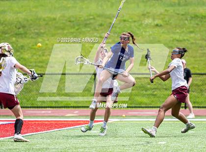 Thumbnail 1 in Norwell vs. Newburyport (MIAA Division 3 Final) photogallery.