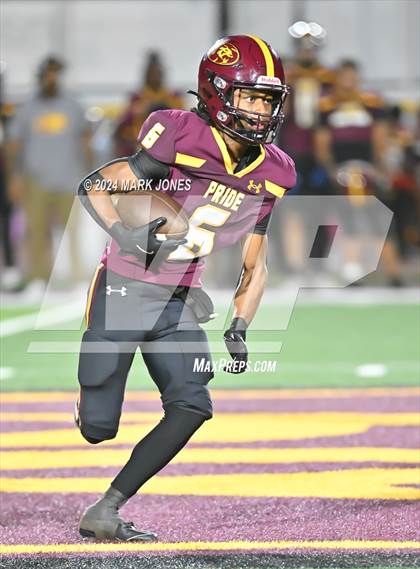 Thumbnail 3 in Cesar Chavez @ Mountain Pointe photogallery.