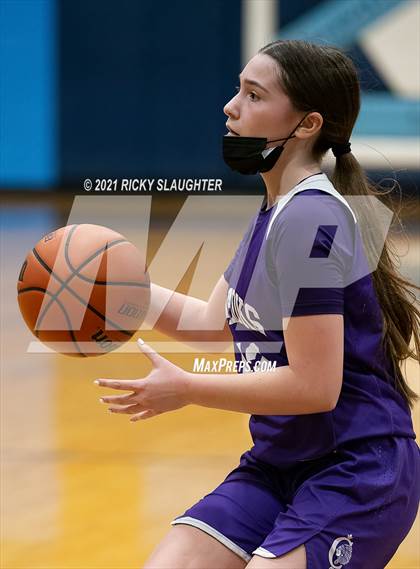 Thumbnail 3 in Collinsville @ Belleville East photogallery.