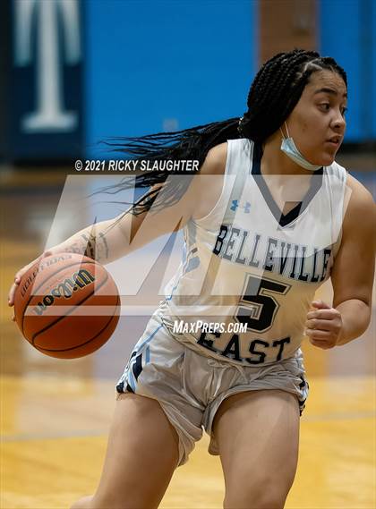 Thumbnail 1 in Collinsville @ Belleville East photogallery.