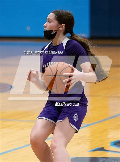 Thumbnail 2 in Collinsville @ Belleville East photogallery.