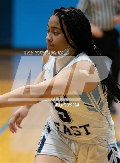 Thumbnail 1 in Collinsville @ Belleville East photogallery.