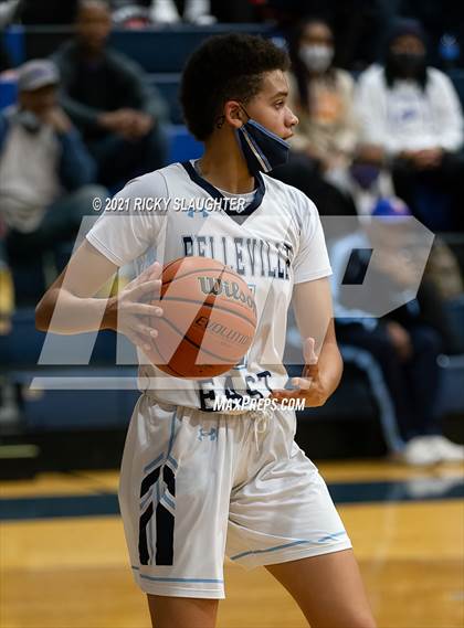 Thumbnail 3 in Collinsville @ Belleville East photogallery.