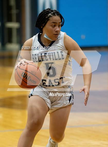 Thumbnail 2 in Collinsville @ Belleville East photogallery.