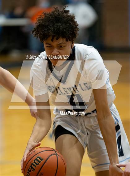 Thumbnail 1 in Collinsville @ Belleville East photogallery.