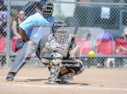 Thumbnail 1 in Granada Hills Charter vs King/Drew photogallery.
