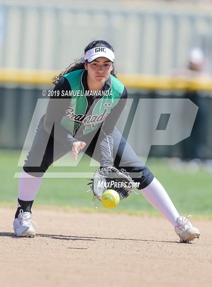 Thumbnail 1 in Granada Hills Charter vs King/Drew photogallery.