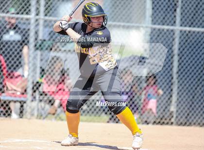 Thumbnail 2 in Granada Hills Charter vs King/Drew photogallery.