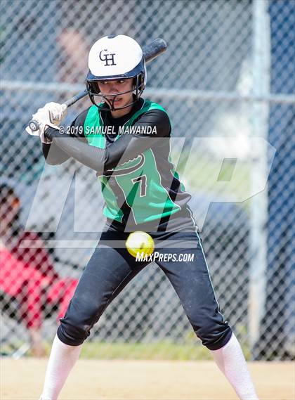 Thumbnail 3 in Granada Hills Charter vs King/Drew photogallery.