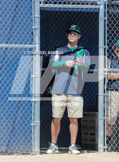 Thumbnail 3 in Granada Hills Charter vs King/Drew photogallery.