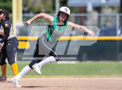 Thumbnail 3 in Granada Hills Charter vs King/Drew photogallery.