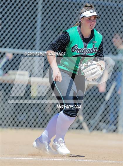 Thumbnail 2 in Granada Hills Charter vs King/Drew photogallery.