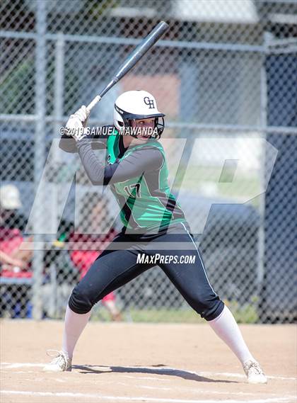 Thumbnail 3 in Granada Hills Charter vs King/Drew photogallery.