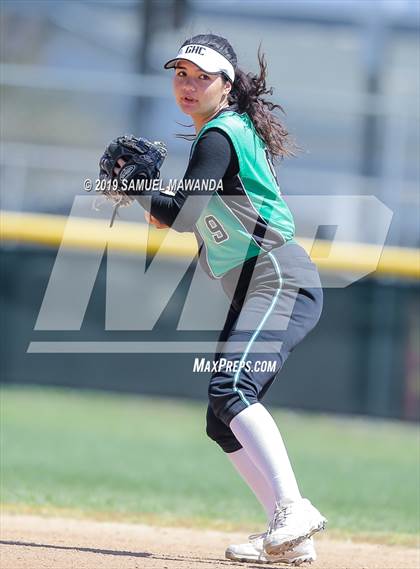 Thumbnail 2 in Granada Hills Charter vs King/Drew photogallery.