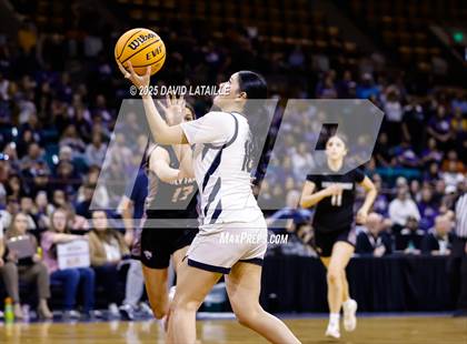 Thumbnail 2 in Holy Family vs. University (CHSAA 4A Final 4) photogallery.