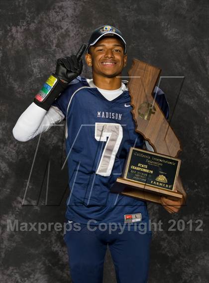 Thumbnail 1 in Madison (CIF State D3 Final Awards) photogallery.