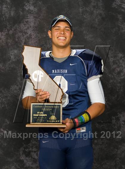 Thumbnail 2 in Madison (CIF State D3 Final Awards) photogallery.
