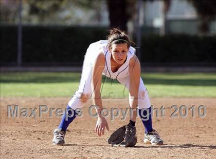 Thumbnail 2 in Crescenta Valley @ Burbank (Game 1) photogallery.