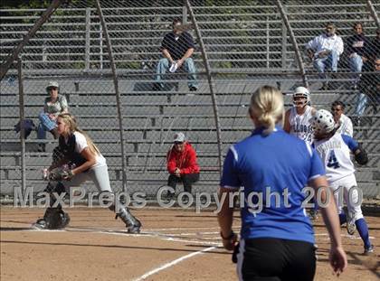 Thumbnail 1 in Crescenta Valley @ Burbank (Game 1) photogallery.
