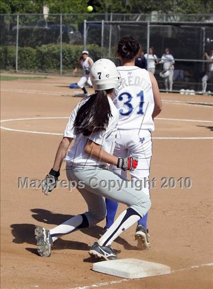 Thumbnail 1 in Crescenta Valley @ Burbank (Game 1) photogallery.