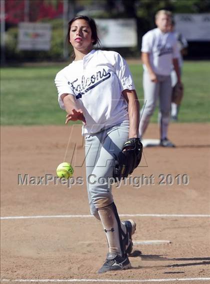 Thumbnail 2 in Crescenta Valley @ Burbank (Game 1) photogallery.