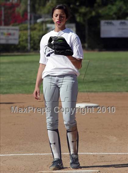 Thumbnail 2 in Crescenta Valley @ Burbank (Game 1) photogallery.