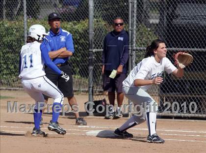 Thumbnail 1 in Crescenta Valley @ Burbank (Game 1) photogallery.