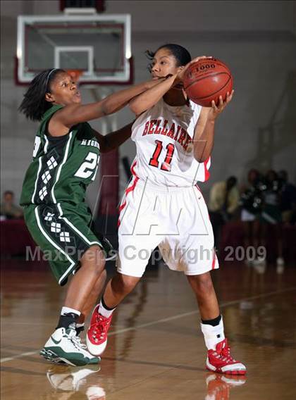 Thumbnail 3 in Hightower vs. Bellaire (Texas 5A Region 3 Semifinal) photogallery.