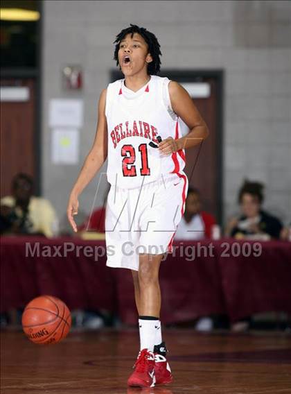 Thumbnail 1 in Hightower vs. Bellaire (Texas 5A Region 3 Semifinal) photogallery.