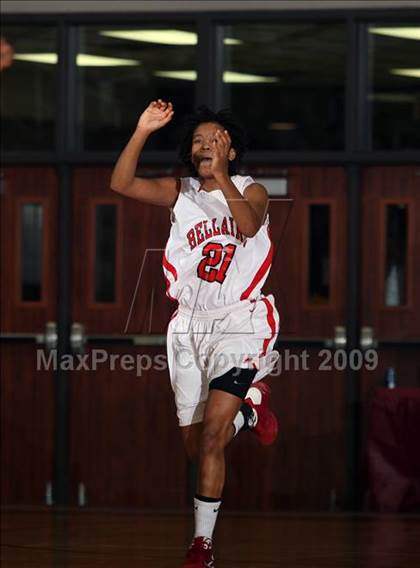 Thumbnail 3 in Hightower vs. Bellaire (Texas 5A Region 3 Semifinal) photogallery.