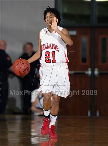 Thumbnail 2 in Hightower vs. Bellaire (Texas 5A Region 3 Semifinal) photogallery.