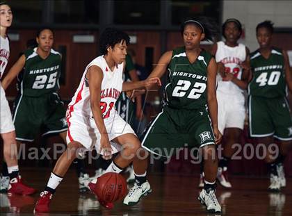 Thumbnail 3 in Hightower vs. Bellaire (Texas 5A Region 3 Semifinal) photogallery.