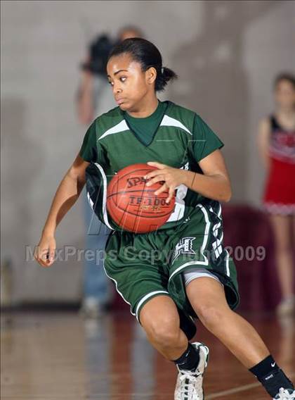 Thumbnail 1 in Hightower vs. Bellaire (Texas 5A Region 3 Semifinal) photogallery.