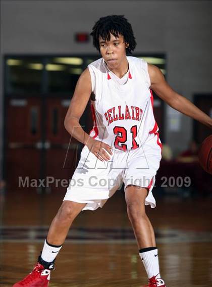 Thumbnail 2 in Hightower vs. Bellaire (Texas 5A Region 3 Semifinal) photogallery.