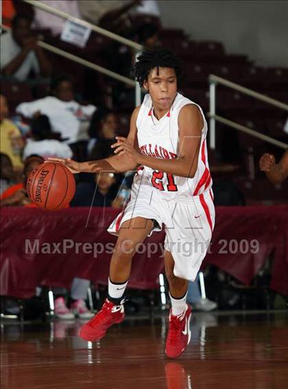 Thumbnail 3 in Hightower vs. Bellaire (Texas 5A Region 3 Semifinal) photogallery.