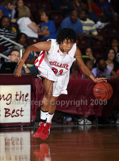Thumbnail 3 in Hightower vs. Bellaire (Texas 5A Region 3 Semifinal) photogallery.