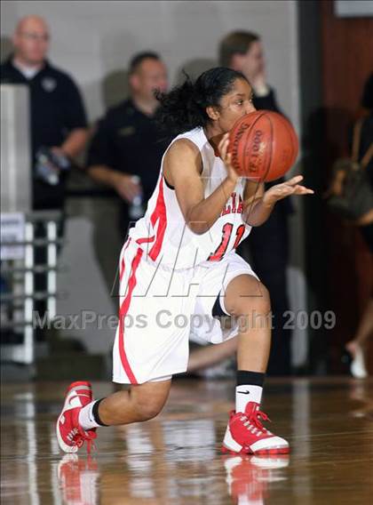 Thumbnail 1 in Hightower vs. Bellaire (Texas 5A Region 3 Semifinal) photogallery.