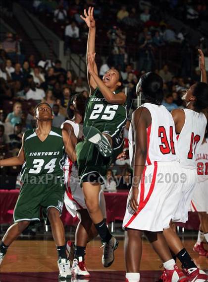 Thumbnail 3 in Hightower vs. Bellaire (Texas 5A Region 3 Semifinal) photogallery.